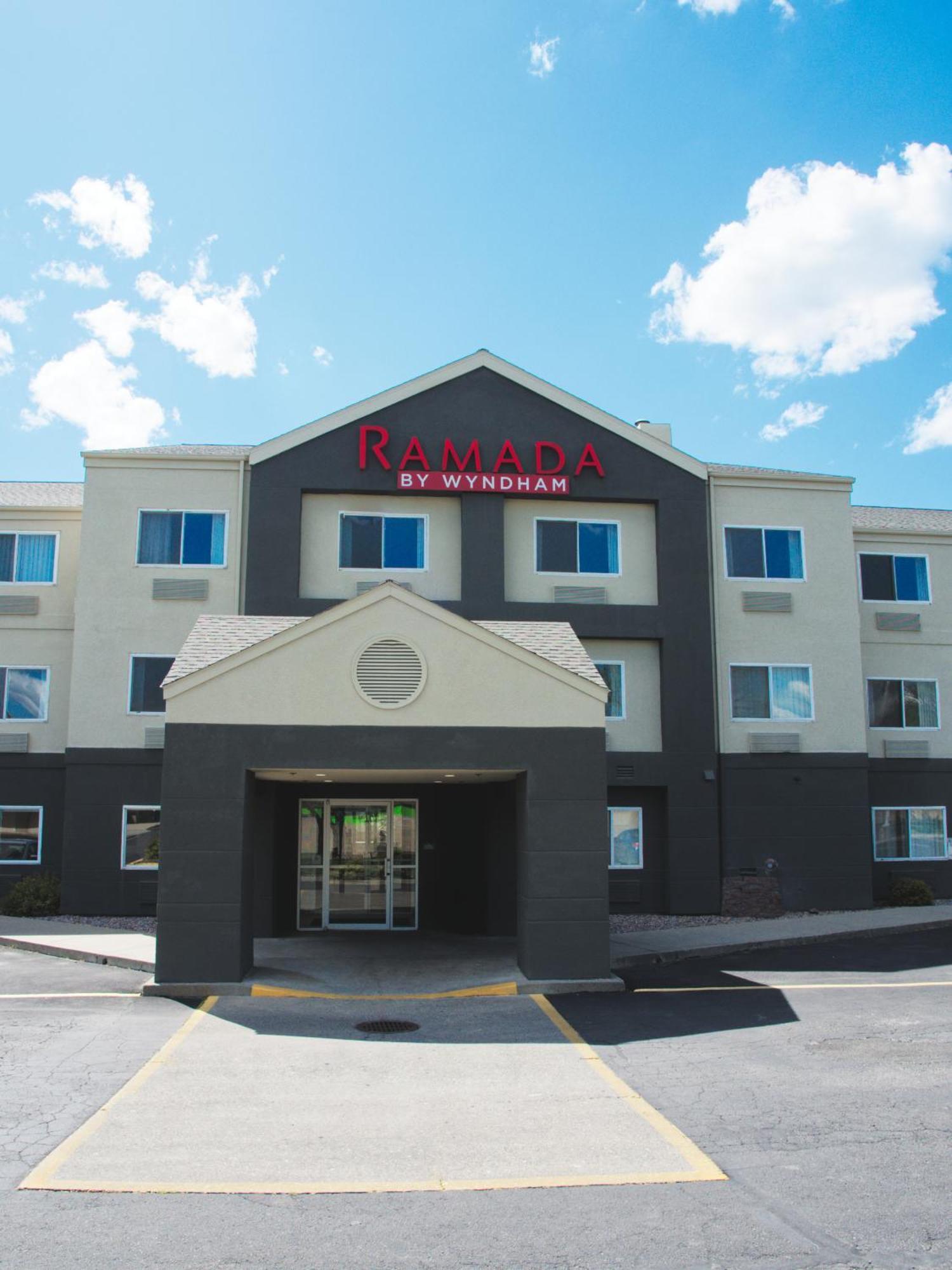 Hotel Ramada By Wyndham Coeur D'Alene Exterior foto